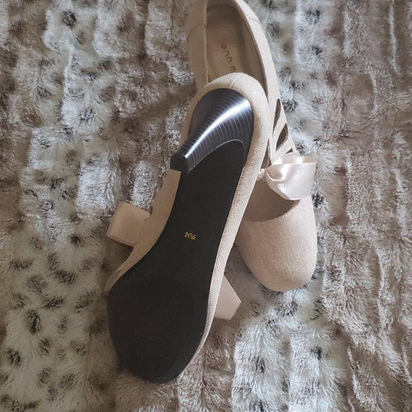 Ann Marino linen heels - Picture 6 of 6